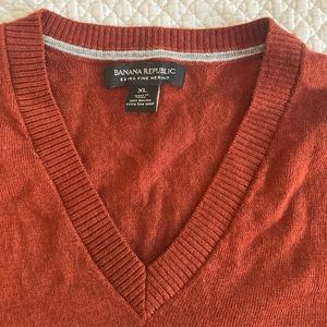 Banana Republic Rust sweater